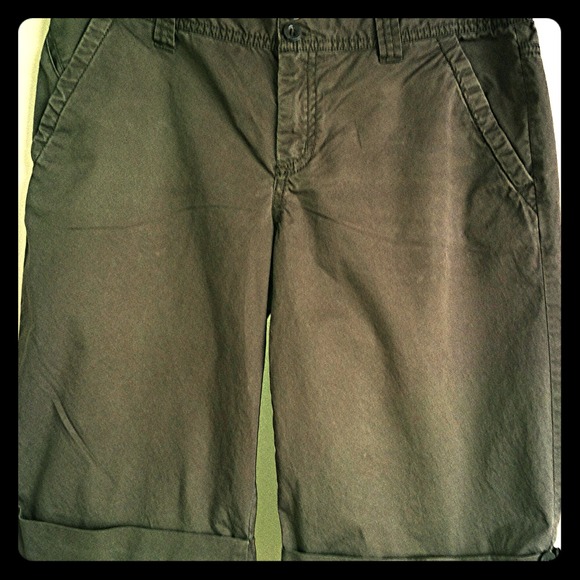 Calvin Klein Walking Shorts Size 6