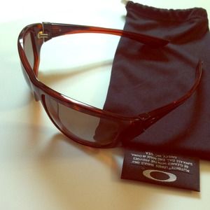 Oakley disobey woman's sunglasses