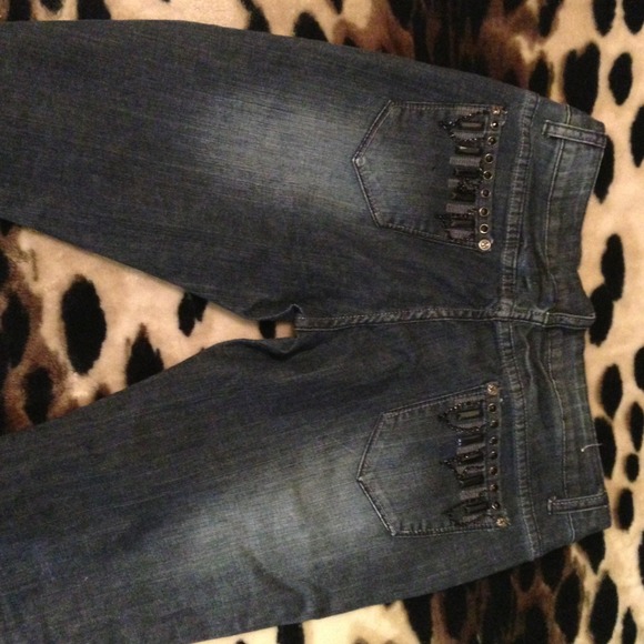 Jeans - Picture 2 of 4