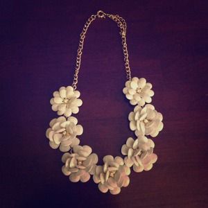 White beaded rose necklace