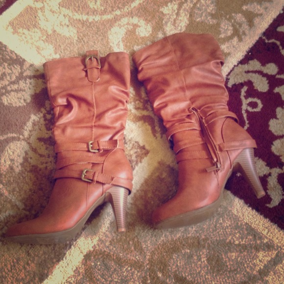 ⛔RESERVED⛔Brand New Cute Boots/Dress Bundle
