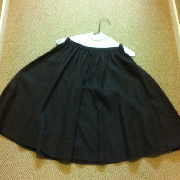 SOLD to mrevans12 as bundle. Dark brown skirt.