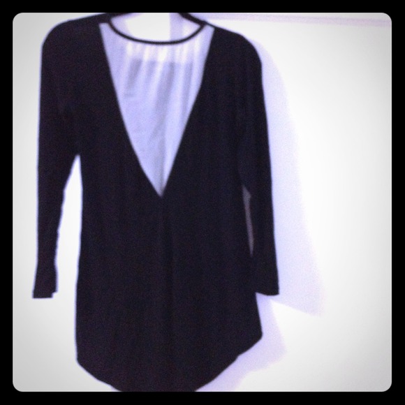 Hi-lo cotton top with white chiffon inset on back