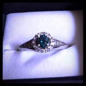 Beautiful size 8 ring