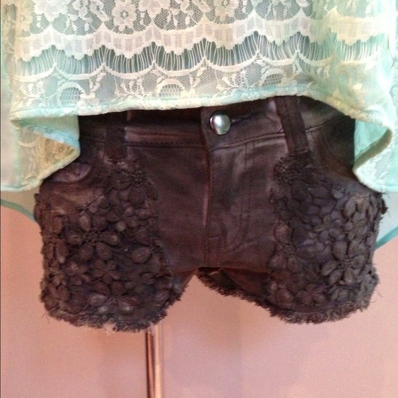 Black Sheep Embroidery floral shorts
