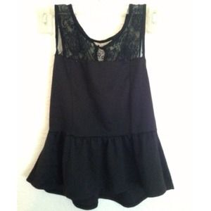 Button back peplum & Lace top