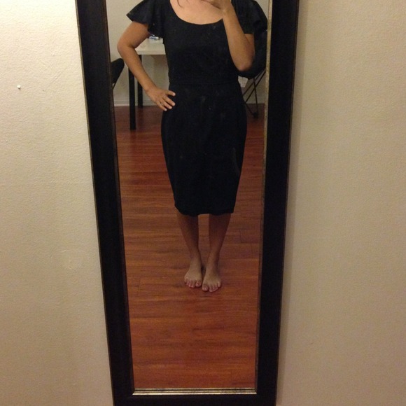 very cute and elegant black dress