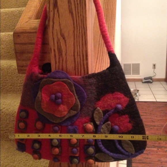 Fun felted purse - Picture 3 of 3