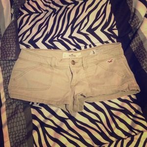 Khaki hollister shorts