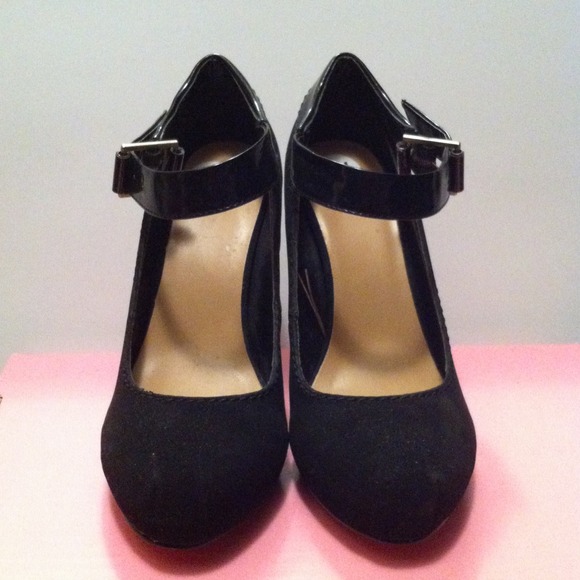 🔴SOLD🔴Black Mary Janes - Picture 3 of 3