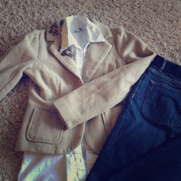 SOLD Sz S Tan with beaded accents wool jacket