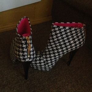 ❌❌SOLD ON EBAY ❌❌❌❌BETSEY JOHNSON SUPER DOPE SH