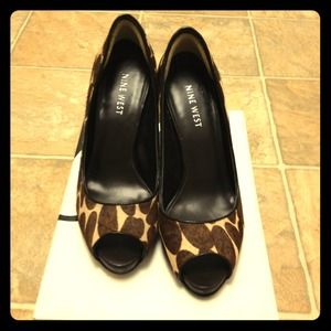 Nine West pony hair pumps size 6