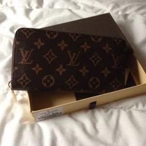 LV wallet