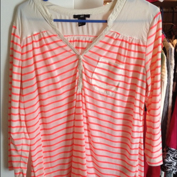 3/4 sleeve light top