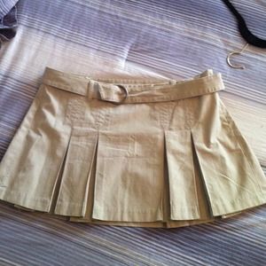 ⭐ Reduced ⭐ Express pleated khaki skirt with belt