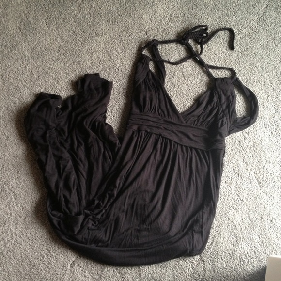 ⭐Host pick ⭐Black maxi dress with deep back