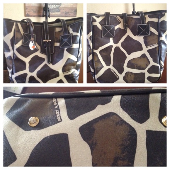 Authentic Dooney & Bourke medium tote