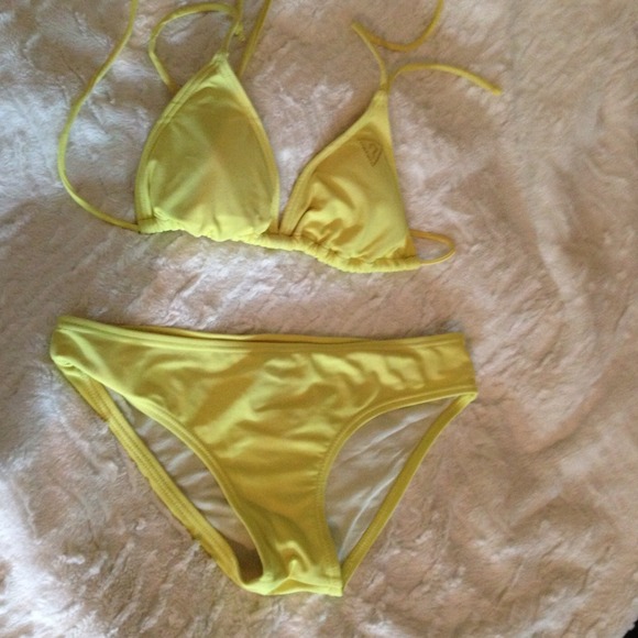 Guess , swimsuit set 👙