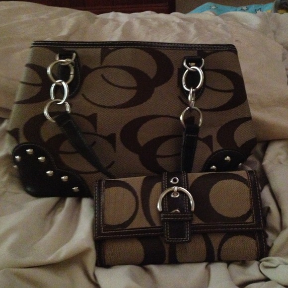 Coach INSPIRED Purse and Matching Wallet! PP $10
