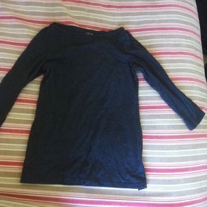 Small old navy 3/4 sleeve shirt.
