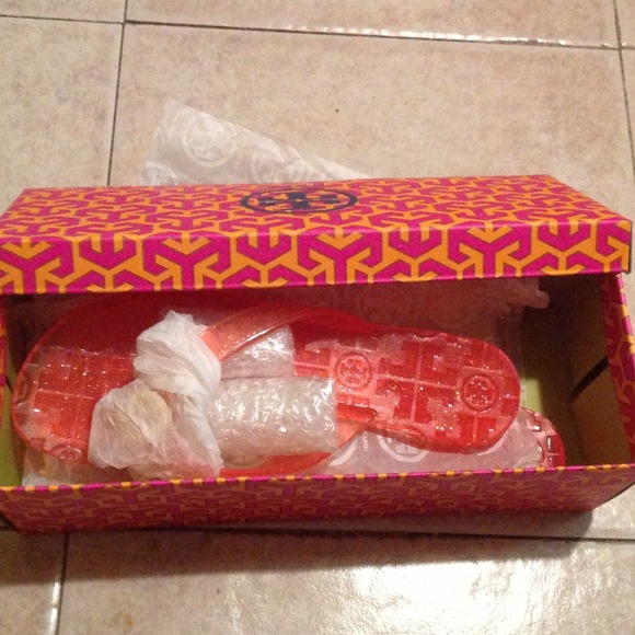 New TORY BURCH Orange Sparkle Jelly Flip Flops Sz6 - Picture 4 of 4