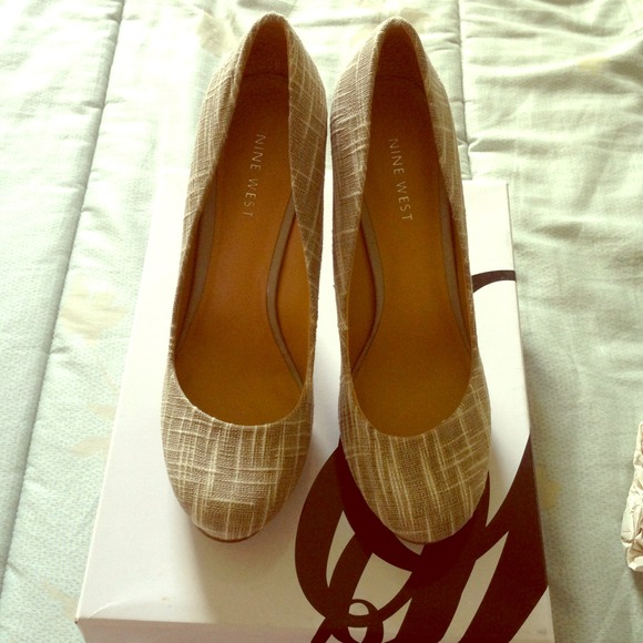 BRAND NEW Nine West heels