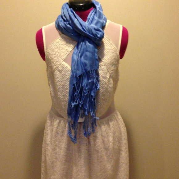 🚫SOLD🚫Blue Disney Scarf - Picture 4 of 4