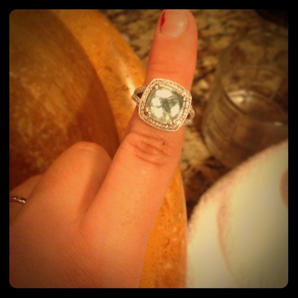 ⭐⭐REDUCED!!⭐⭐Blue topaz ring!