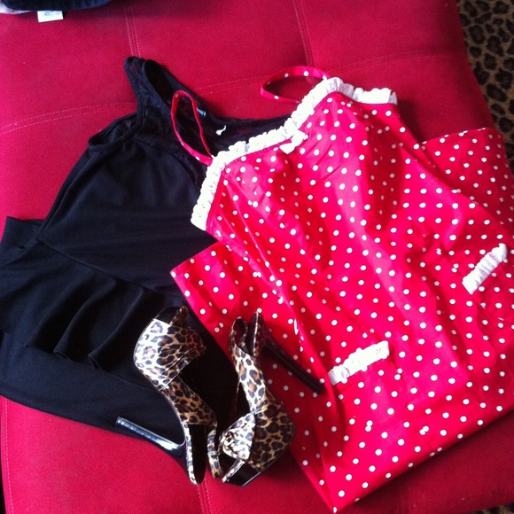 Bundle 2 pinup dresses & leopard pumps
