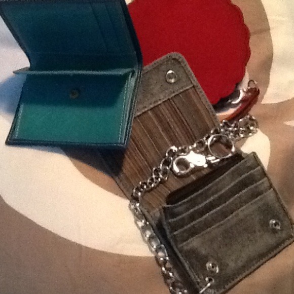 3 items: 2wallets & 1 wristlet! Reduce price! - Picture 4 of 4