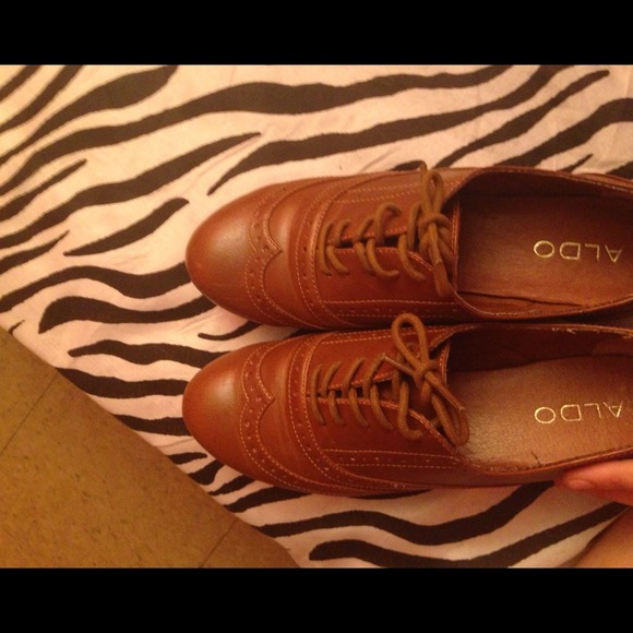 Aldo's Oxford shoes - Picture 2 of 3