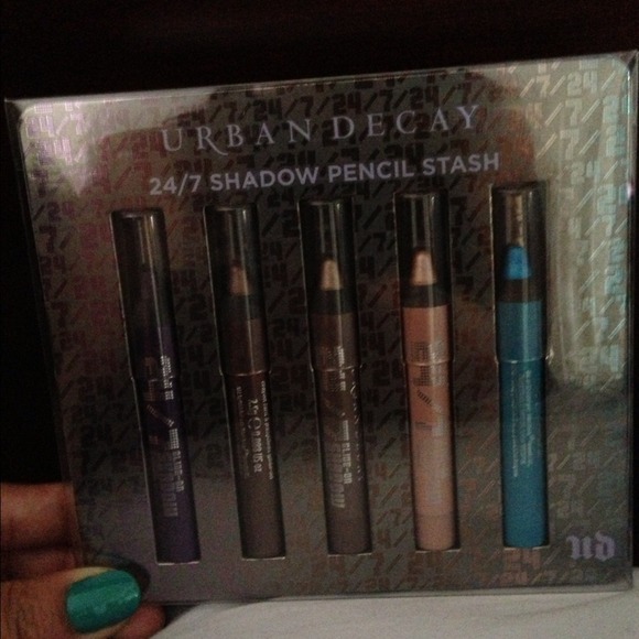 New Urban Decay 24/7 Shadow Pencil Stash