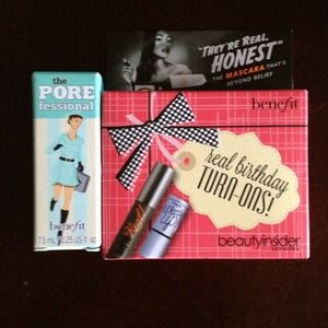 Travel size Mini Benefit Bundle !