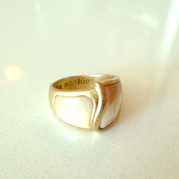 Lia Sophia Jewelry - Lia Sophia ring - no trades