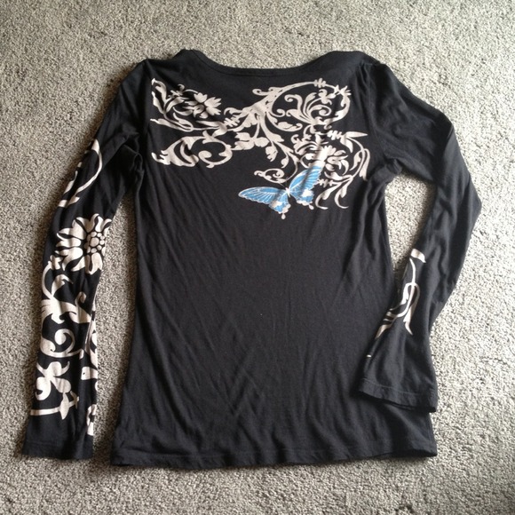 🔴Sold🔴Long sleeve tee!