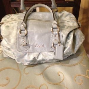 💯❗Authentic large  Ashley Coach embossed ❗