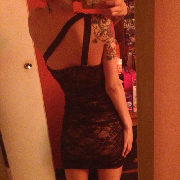 2 Dresses! (Bundle) - Picture 3 of 3