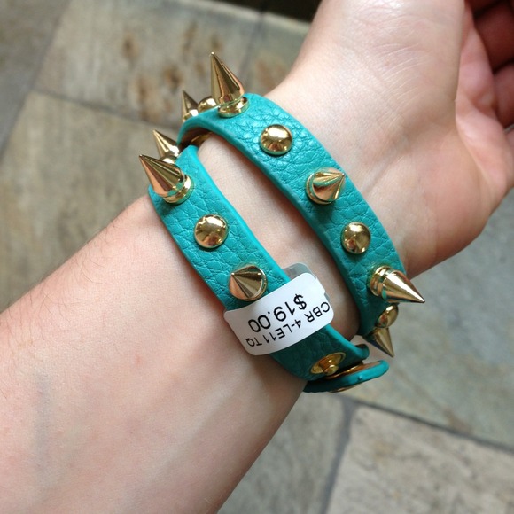 ❌SOLD❌NEW Faux Leather Turquoise Spike Wrap Around - Picture 2 of 3