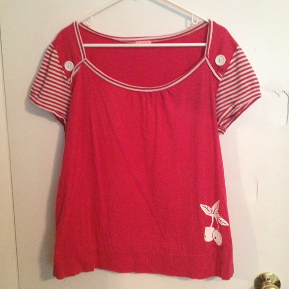 Red shirt with cute cherries graphic 2x