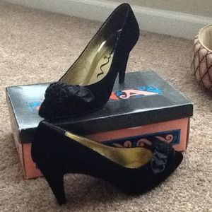 Nina black velvet and satin evening shoes