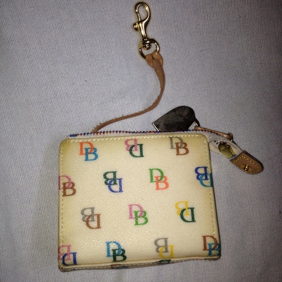 ❌SOLD❌Small D&B wallet/key chain - Picture 4 of 4