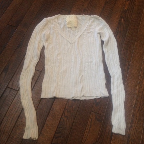 Long sleeve off white knit Hollister sweater sz Sm