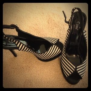Black and white stripes high heels size 7.5