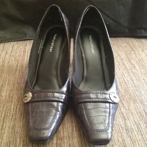 Eggplant in color , used gently. Very comfortable.