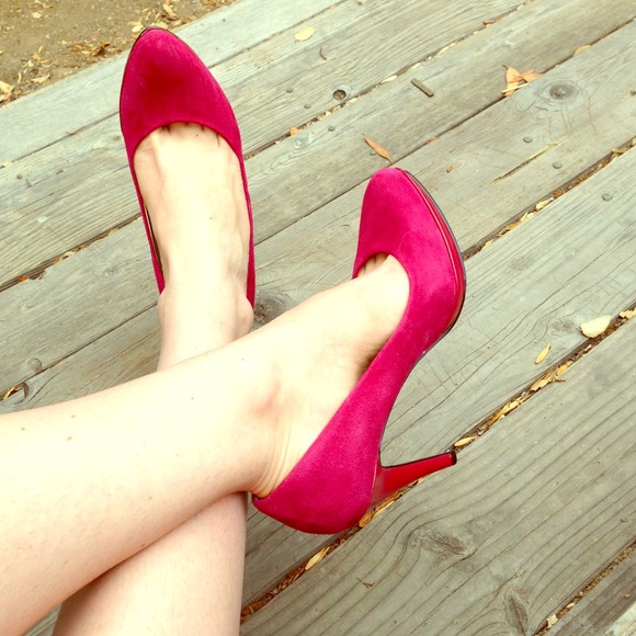 Reserved! Nine West Raspberry Suede Heels