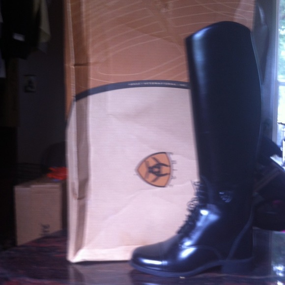 Ariat