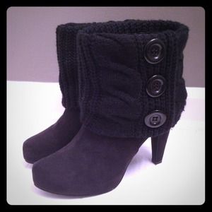 Super cute black winter heels/boots!