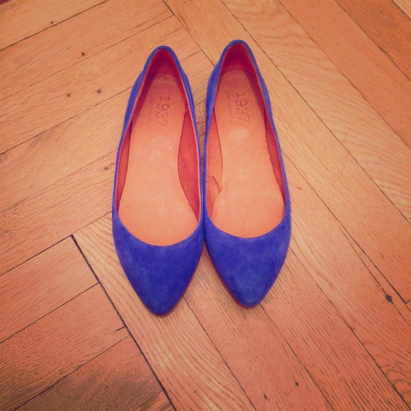 Madewell suede flat skimmers SIZE 7 in royal blue