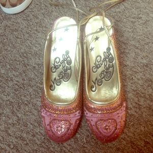 Naughty Monkey pink shoes